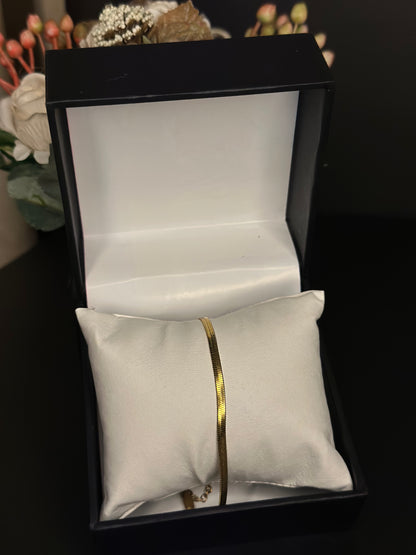 Gold bracelet