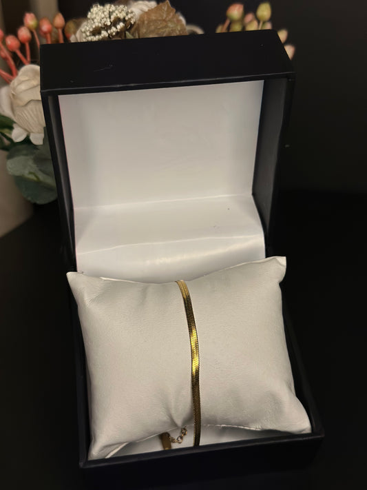 Gold bracelet