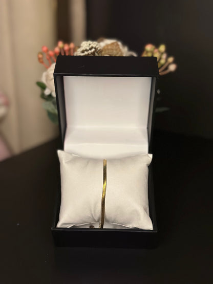 Gold bracelet