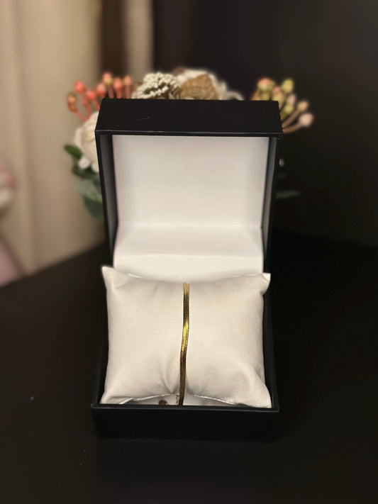 Gold bracelet